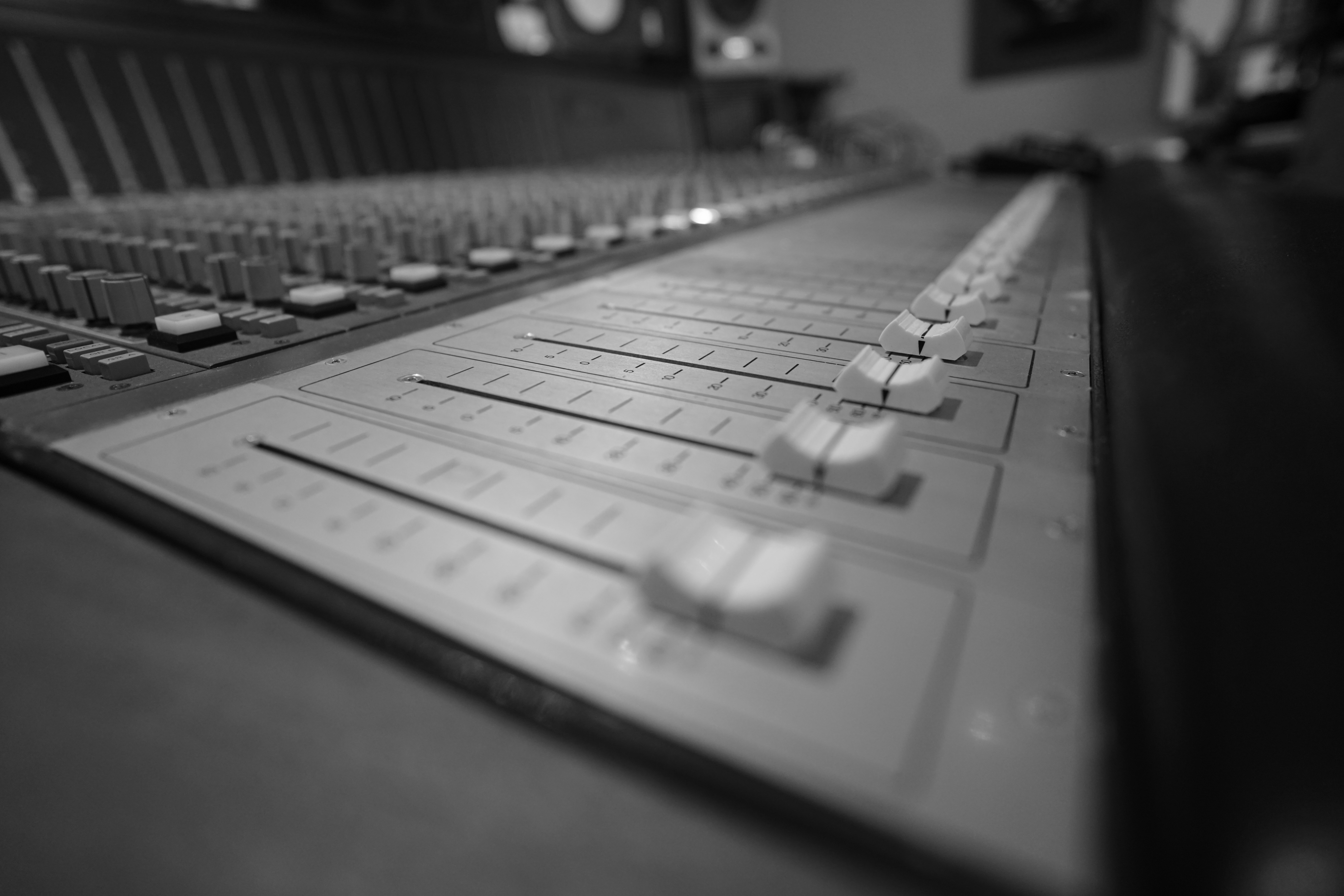Studio 2 image 8